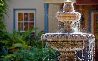 Pourquoi les fontaines décoratives sont-elles paisibles et apaisantes ?